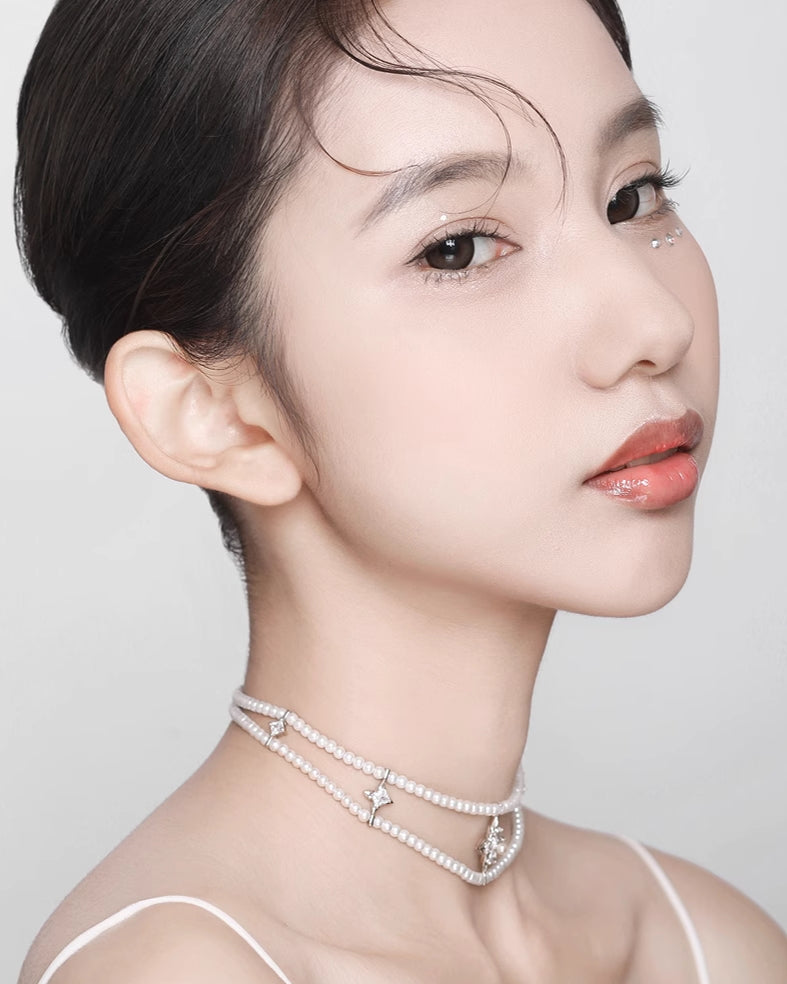Aura Flower Pearl Layer Choker