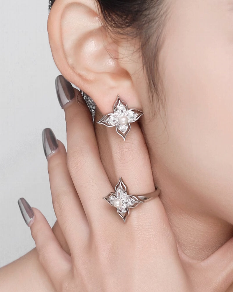 Aura Flower Pearl Open Ring