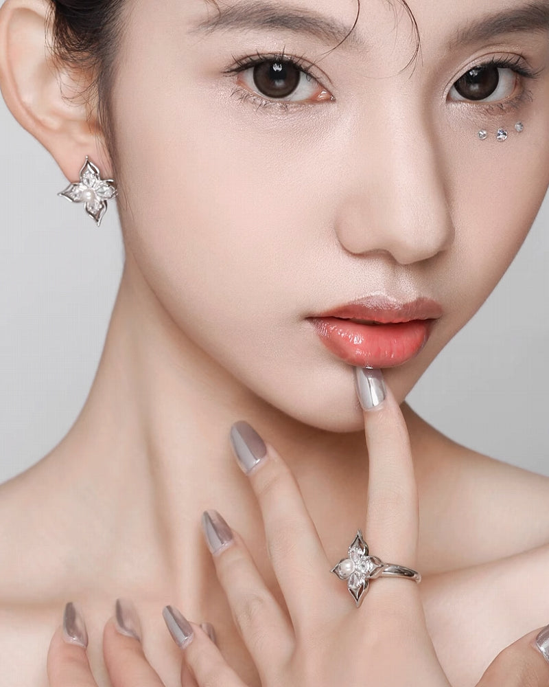Aura Flower Pearl Open Ring